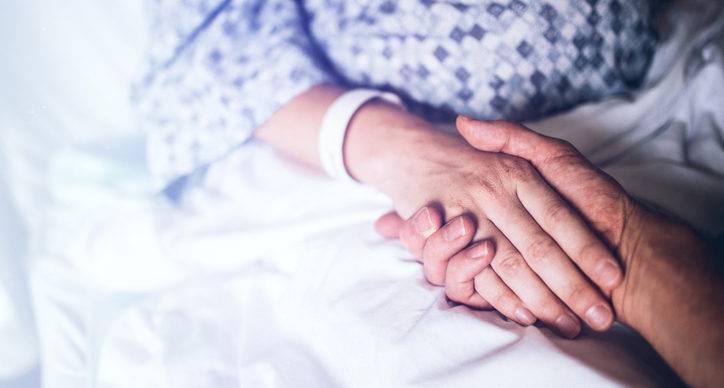 Older women ‘less likely’ to be offered treatment for ovarian cancer